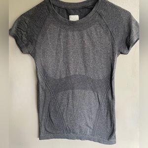 Athleta Momentum Seamless Tee